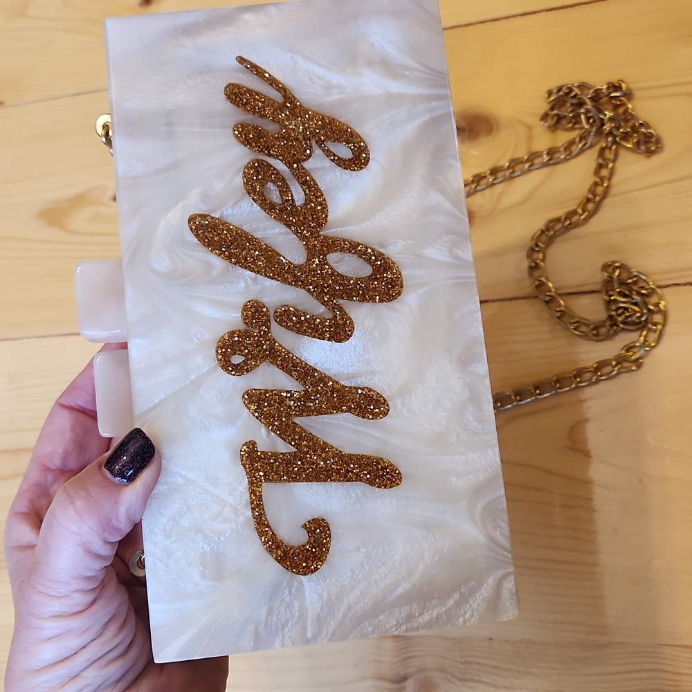 LULU NYC Wifey Acrylic Clutch Purse Gold Chain Strap - Picture 14 of 17